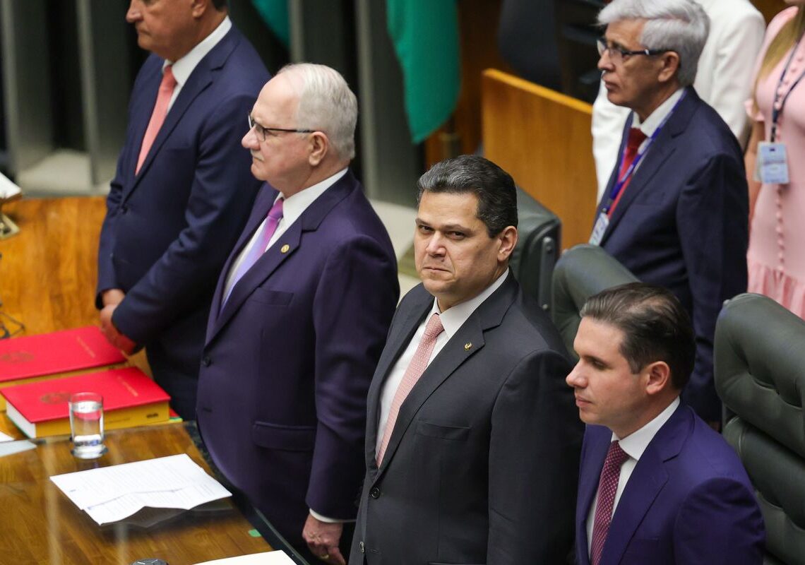 Davi Alcolumbre prega convivência pacífica entre poderes