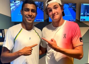 Duelo entre João Fonseca e Thiago Monteiro agita noite do Rio Open