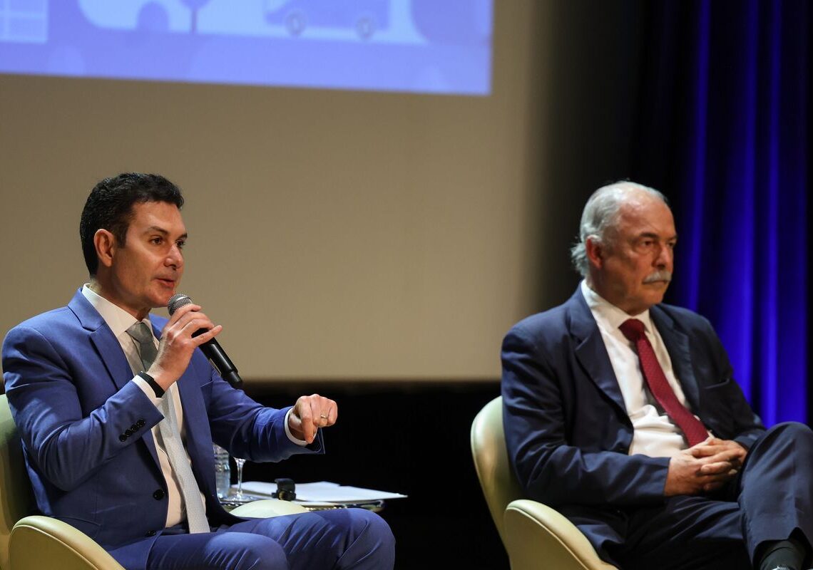 Ministros defendem mais parcerias em investimentos em infraestrutura