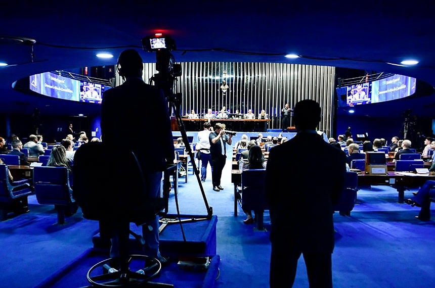 Aprovado requerimento de sessão para comemorar os 30 anos da TV Senado — Senado Notícias