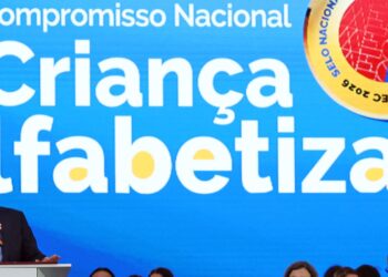 Brasil atinge meta com 66% das crianças alfabetizadas em idade certa