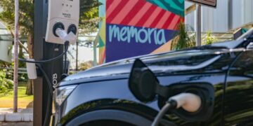 Emplacamentos de veículos avançaram em fevereiro, aponta Fenabrave