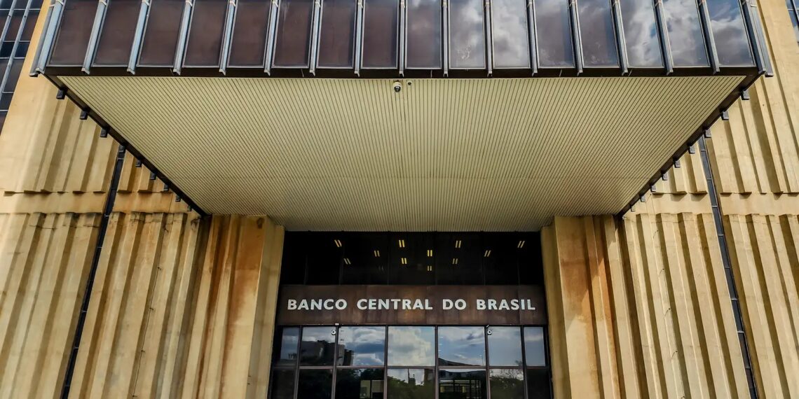 Copom se reúne nesta quarta com petróleo sob pressão da guerra