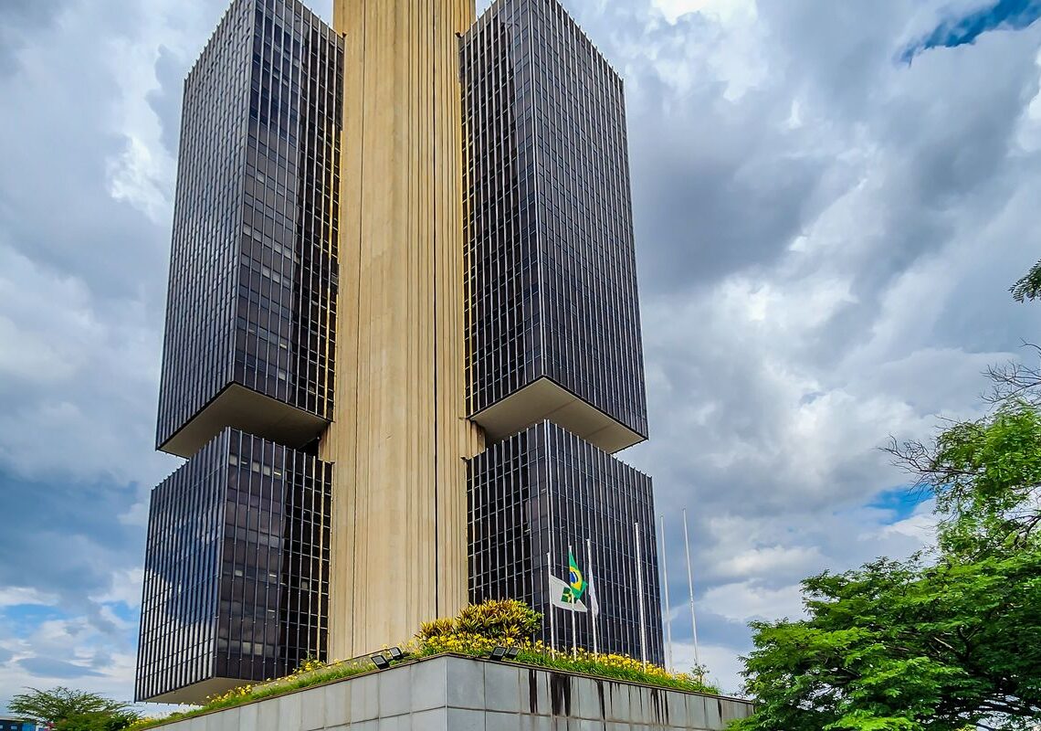 Bancos poderão descontar aportes antecipados ao FGC