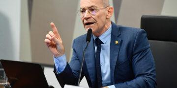 CDH pode votar aumento de penas para discriminação em estádios de futebol — Senado Notícias