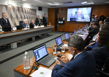 Fim da aposentadoria compulsória como punição está na pauta da CCJ — Senado Notícias