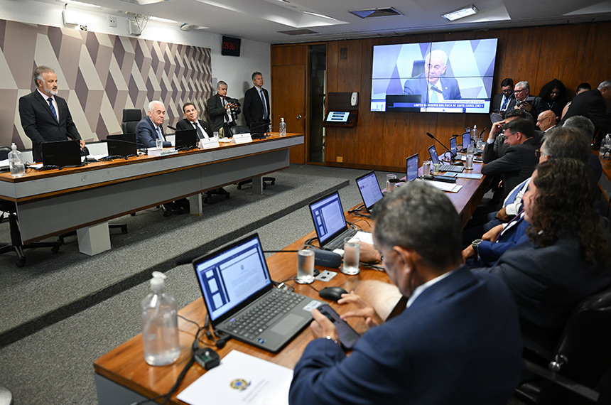 Fim da aposentadoria compulsória como punição está na pauta da CCJ — Senado Notícias