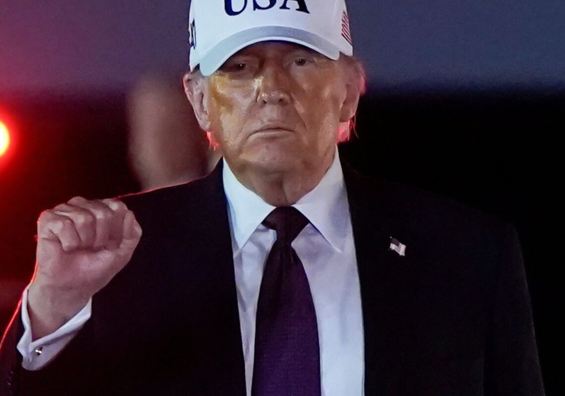 Dólar cai para R$ 5,16 após Trump indicar possível fim da guerra