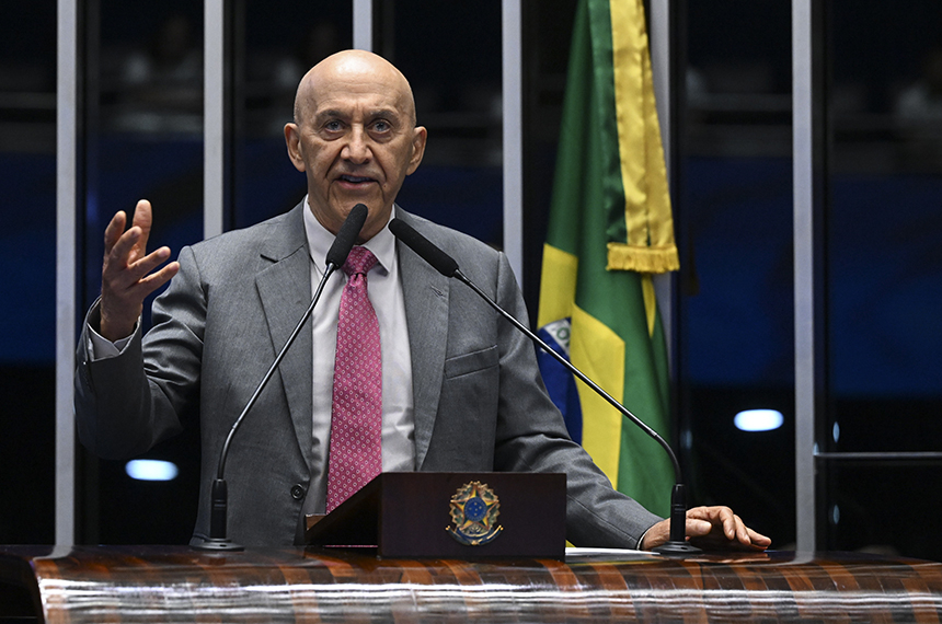Confúcio Moura defende investimento em educação para reduzir violência — Senado Notícias