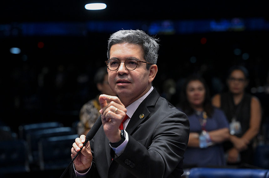 vai à sanção ajuste para nova licença-paternidade e apoio à reciclagem — Senado Notícias