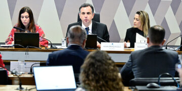 Direitos de família e das sucessões precisam ser atualizados, dizem especialistas — Senado Notícias