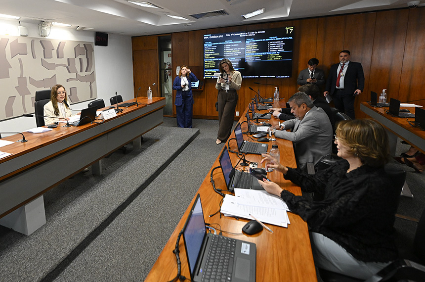 CAS aprova campanhas e ações públicas contra sedentarismo — Senado Notícias