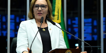 Zenaide Maia propõe limite constitucional para juros de cartões de crédito — Senado Notícias
