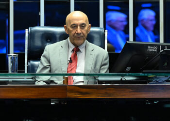 Confúcio Moura defende EJA profissional e destaca novo secretário de Educação — Senado Notícias