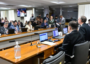 CAE confirma redução tributária para áreas de livre comércio da Amazônia — Senado Notícias