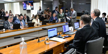 CAE confirma redução tributária para áreas de livre comércio da Amazônia — Senado Notícias