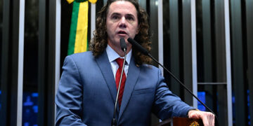 Veneziano celebra ações do governo federal na área de saúde na Paraíba — Senado Notícias