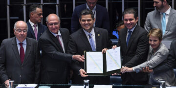 Congresso promulga Acordo Mercosul-União Europeia — Senado Notícias