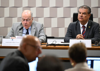 CRE aponta preocupação a chanceler Mauro Vieira com conflito no Irã — Senado Notícias