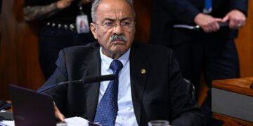 CRA aprova redução de tributos sobre calcário para uso agrícola — Senado Notícias