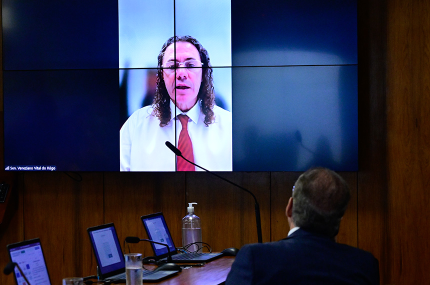 Para relator na CAS, ajuda do SUS para tratamento em outra cidade deve virar lei — Senado Notícias