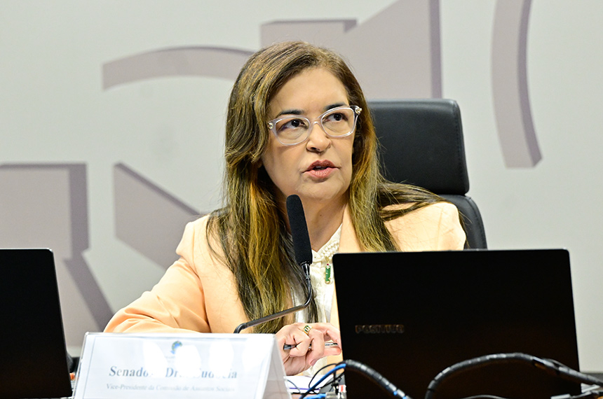 Projeto do Senado, acesso gratuito a vacinas contra o câncer vai a sanção — Senado Notícias
