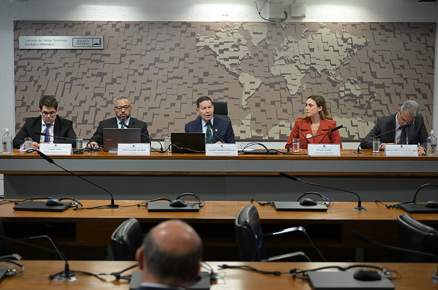 debate sugere ajustes em projeto para tornar viável a exploração — Senado Notícias