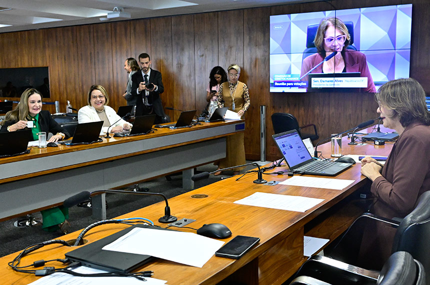 Criação de cadastro de condenados por agredir mulheres vai à CCJ — Senado Notícias