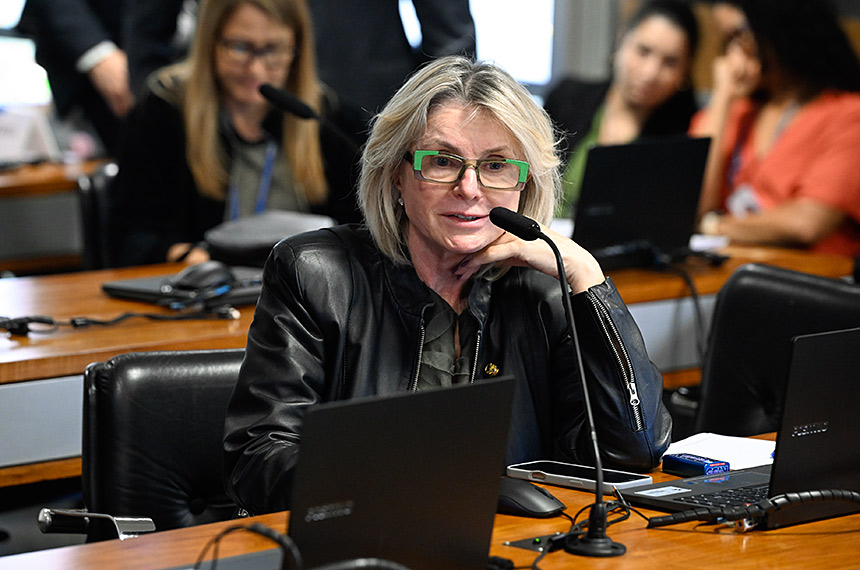 CRA fará audiência pública sobre uso irregular de drones agrícolas — Senado Notícias