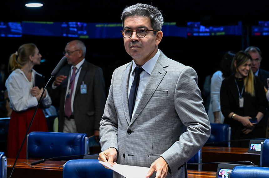 Senado aprova ajuda de custo para pacientes do SUS fora do município — Senado Notícias