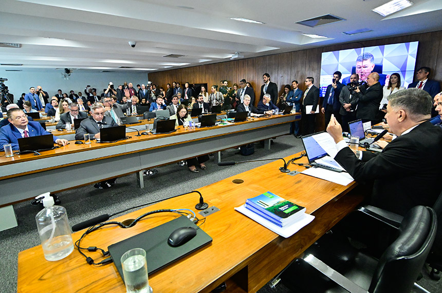 CPMI do INSS aprova mais uma convocação e quebra de sigilo — Senado Notícias