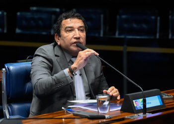 Decisão de encerrar CPMI do INSS foi política, afirma Magno Malta — Senado Notícias