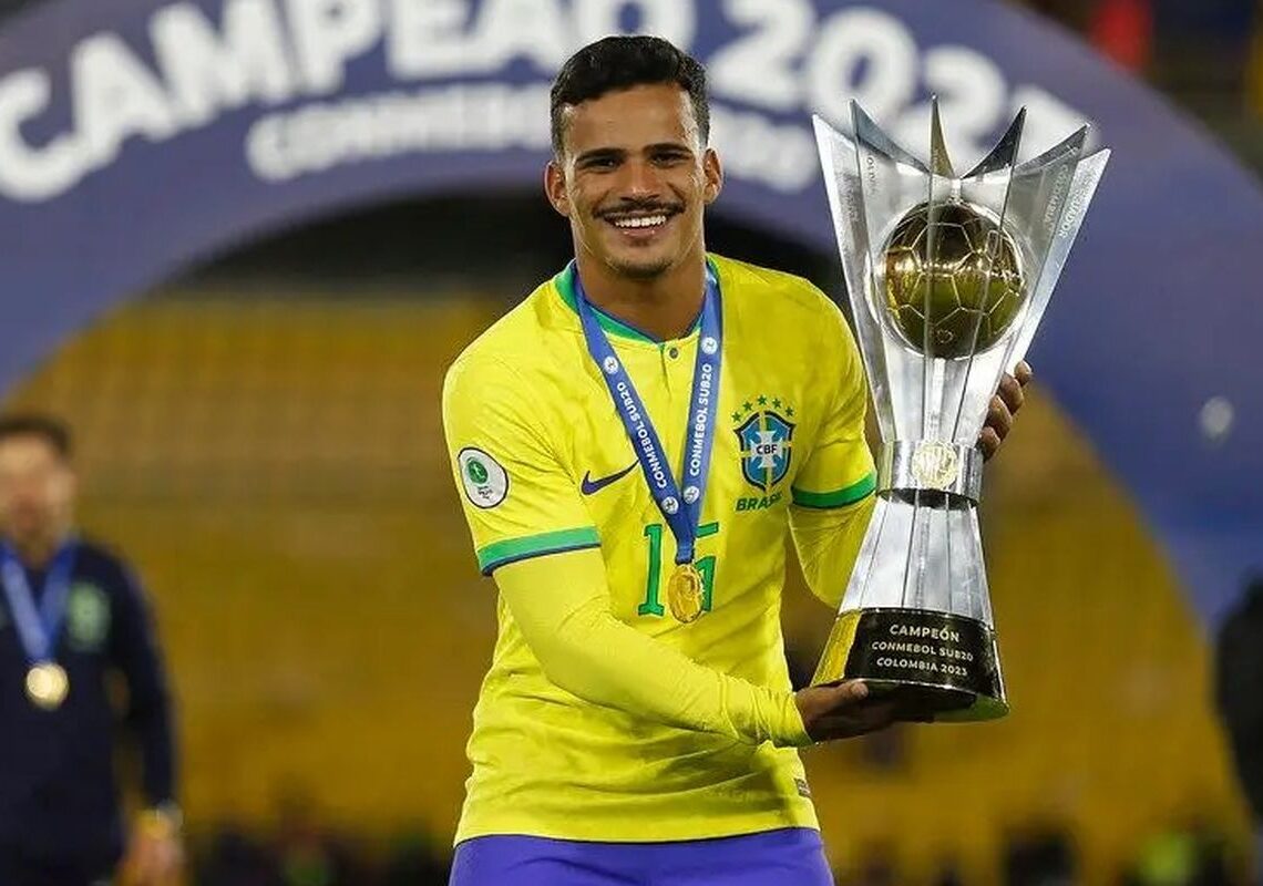 Lateral Kaiki é convocado para amistosos da seleção brasileira