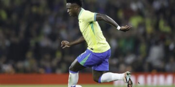 Brasil enfrenta França em fase final de preparação para Copa do Mundo