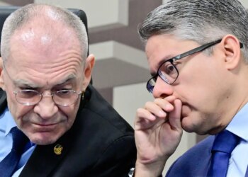 Senador critica restrição ao uso de dados do Coaf em CPI