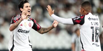 Brasileirão: Flamengo vence e mantém Botafogo na zona de rebaixamento
