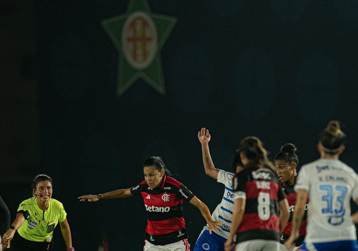 Flamengo e Cruzeiro empatam na abertura da 4ª rodada do BR Feminino
