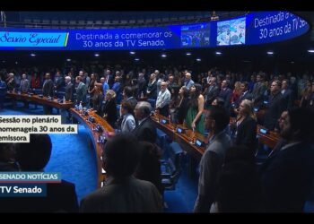 Vídeo: Sessão especial celebra 30 anos da TV Senado