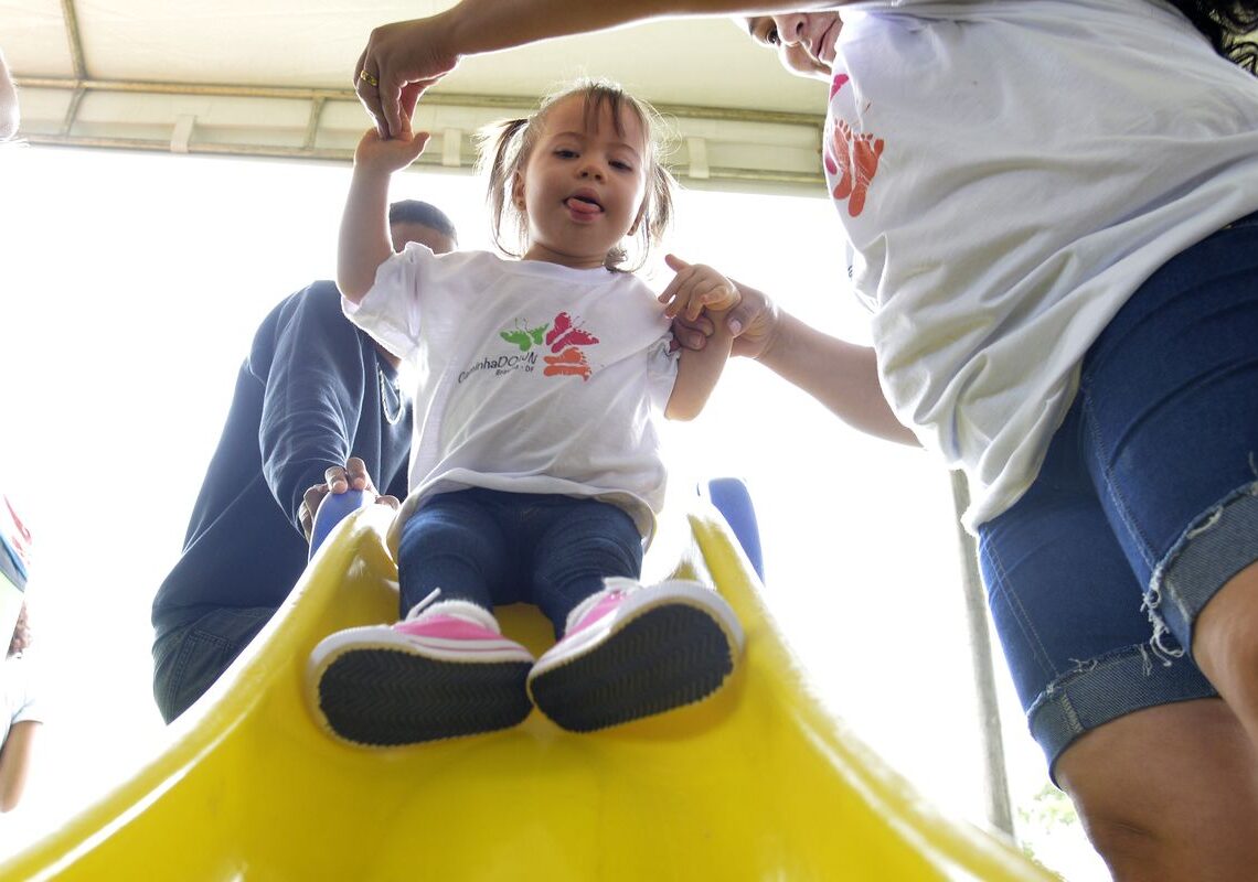Dia da Síndrome de Down busca ampliar inclusão e combater preconceito