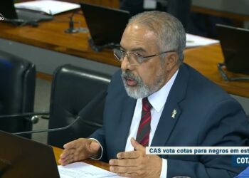 Proposta prevê 30% das vagas de estágio para estudantes negros — Senado Notícias
