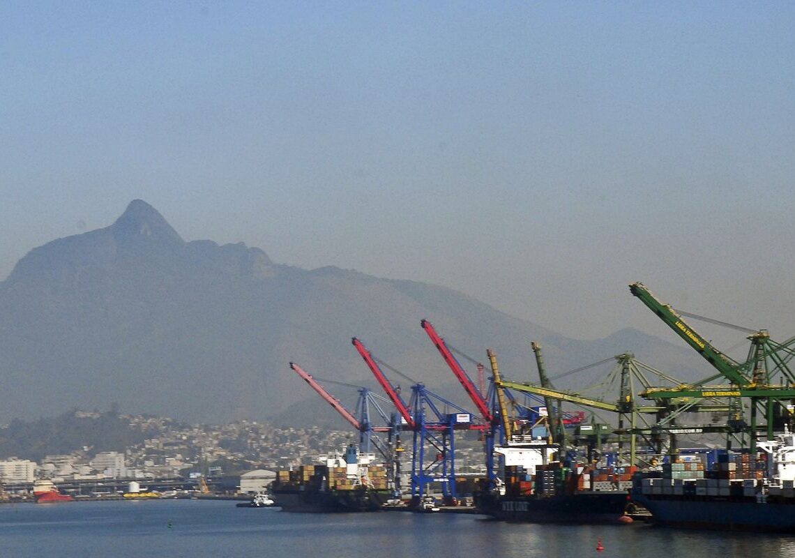 Balança comercial tem quarto melhor resultado para fevereiro