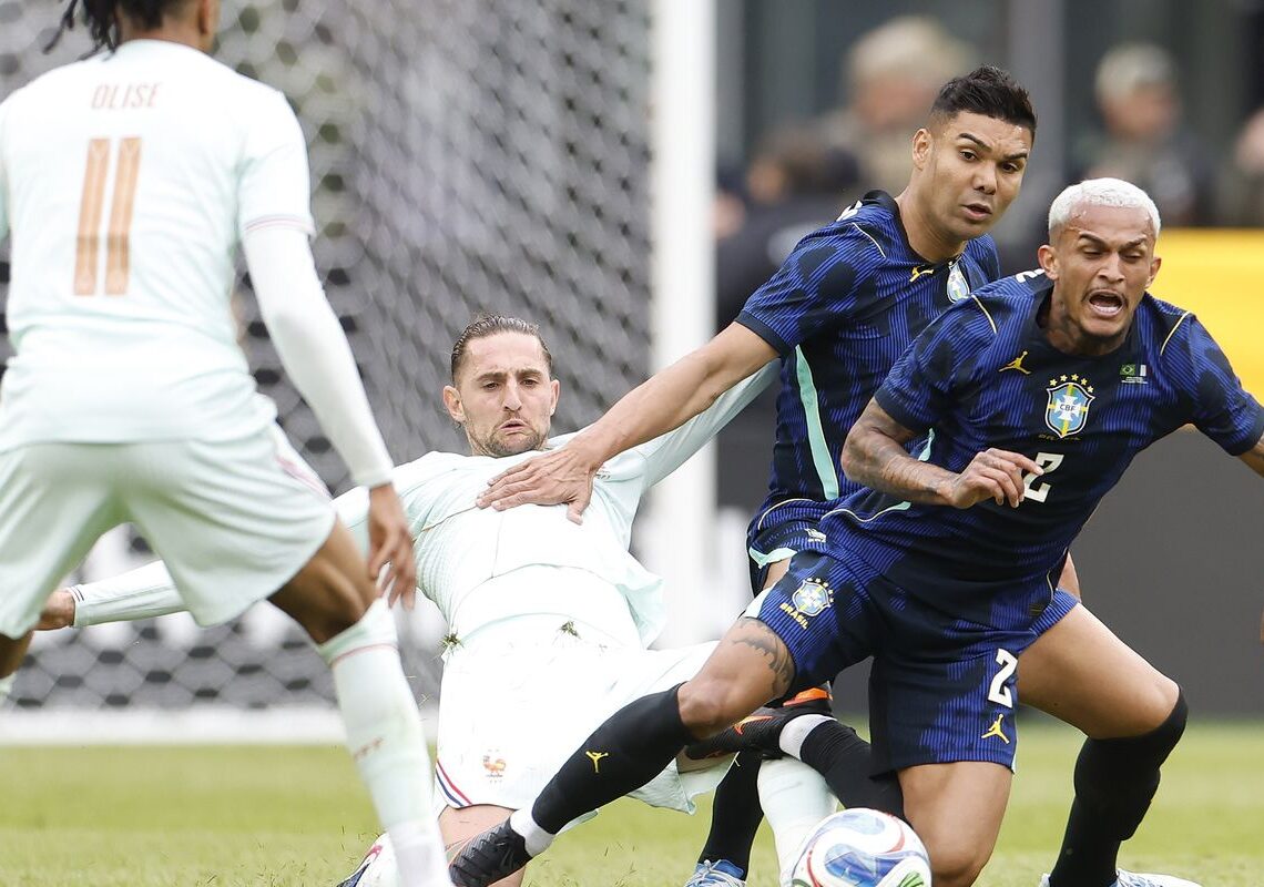 Brasil joga mal e perde de 2 a 1 para a França nos EUA