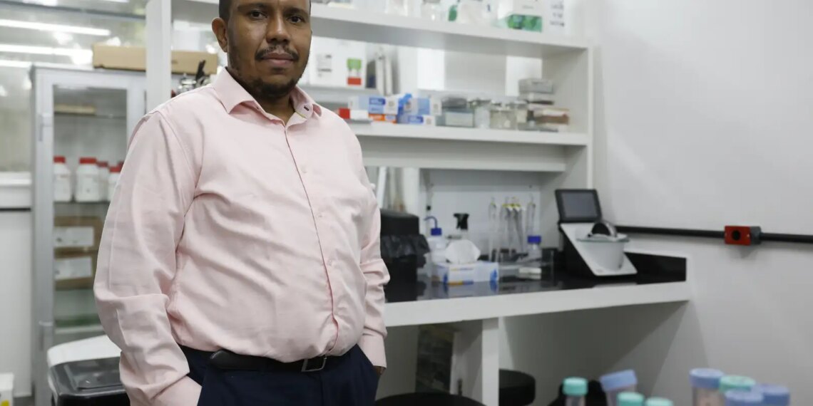 Cientistas brasileiros são premiados por pesquisas sobre Alzheimer