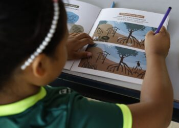 Criança diz a Lula que um “mundo mágico” se abriu ao aprender a ler