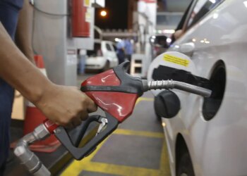 Governo pede ao Cade para investigar aumento dos combustíveis