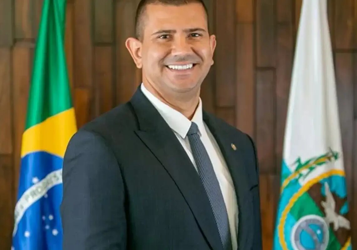 Douglas Ruas é eleito presidente da Alerj e será governador do Rio