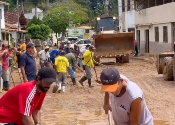 Caixa antecipa Bolsa Família e renegocia crédito a vítimas de enchente