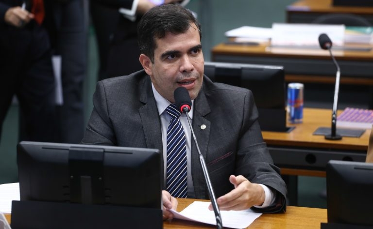 Comissão aprova política nacional para incentivar o uso racional da água – Notícias