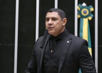 Comissão aprova apoio federal para iluminação LED em cidades com baixa cobertura e casos de violência – Notícias