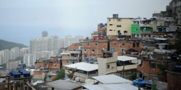 Petróleo pressiona e “inflação do aluguel” da FGV fecha março em 0,52%